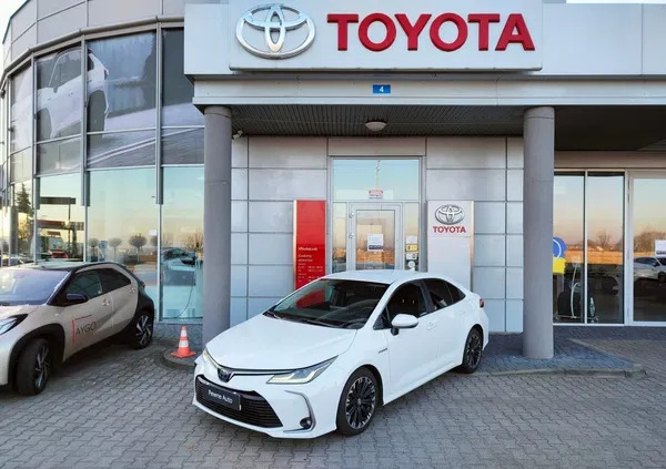 toyota corolla działoszyce Toyota Corolla cena 85900 przebieg: 172112, rok produkcji 2020 z Działoszyce